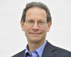 Charles A. Kupchan Receives 2021 Hubert H. Humphrey Award -