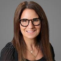 Sandi Snively's Instagram, Twitter & Facebook