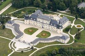 7,743 likes · 277 talking about this · 1,397 were here. L Huillier Coburg Kastely Edeleny Castle House Castle Church Architecture