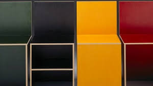 Comment évolue bébé à l'intérieur de vous semaine après semaine ? L Histoire De La 84 Design La Chaise Iconique Signee Donald Judd Ad Magazine