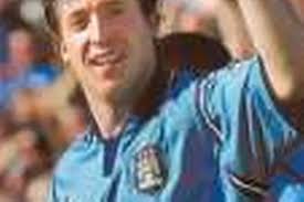 Robbie, king of the terraces