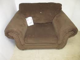 Padded top playful bubbles fabric tapered espresso. Albrecht Auctions Simmons Oversized Brown Nailhead Tufted Rolled Arm Style Lordoma Sitting Accent Chair Seller States Paid 329 When New