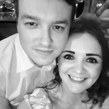 Aimee Clarkson's Instagram, Twitter & Facebook