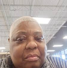 Janice Mull's Instagram, Twitter & Facebook