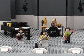 Скачивай и слушай queen love of my life live at wembley 1986 и seal who wants to live forever queen live at wembley a tribute to freddie mercury 1992 на zvooq.online! Lego Ideas Music To Our Ears Queen Live Aid At Wembley Stadium 1985