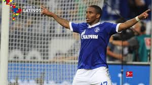 German bundesliga side schalke 04 have completed the signing of defender danilo avelar (21, photo) from karpaty lviv on loan until the end of the season. Bundesliga Peru Se Vuelve Hincha Del Fc Schalke 04