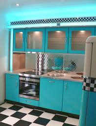 0,1 km von the diner american foods. Amerikanische Kuchen Retro Kuche Nostalgie Kuchenmobelamerican Warehouse