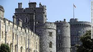 The castle's floor area is approximately 484,000 square feet. Windsor Castle A Closer Look Cnn Video