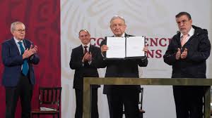 Precisamente, lópez obrador plantea en el documento que la consulta para investigar y sancionar a expresidentes se dé el mismo día de esas elecciones, el 6 de junio. Presidente Da A Conocer Solicitud De Consulta Popular Para Llevar A Juicio A Expresidentes Presidente De Mexico