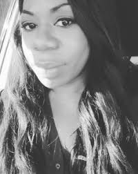 Meet Krystal Dinsberg