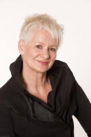 Karen Pine's Instagram, Twitter & Facebook