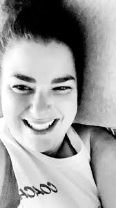 When your friend asks for a Progress report and responds with “you’re so  pretty!” 🥹 Thank you for caring! Each message, call, FaceTime, checkin,  visit makes me feel a little less insane 😂 The doctor ...