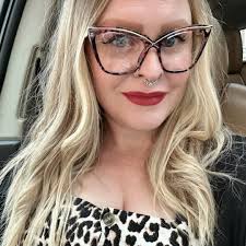 WTH?! It's 9pm... who the hell is ringing my doorbell right now??!”  Probably what Scooter is thinking 🤣 @scooterthecreeper