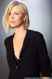 Charlize Theron Photo Photosession Charlize Theron Short Hair Charlize Theron Hair Charlize Theron Oscars