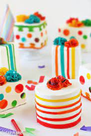 Birthday Present Mini Cakes