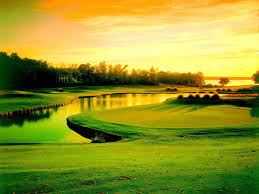 On The Golf Course Wallpapers K Hd Desktop Backgrounds Phone Images 1024 768 Golf Wallpapers 50 Golf Course Photography Top Golf Courses Public Golf Courses