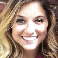 Courtney Currie's Instagram, Twitter & Facebook