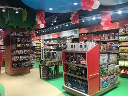 Gift shops are one of the trending businesses that can be customized to a large degree to suit the interests of their customers.you can starting a gift shop is a wonderful way to sell the best gifts. Best Toy Oultets Books Gifts Stores In Mumbai At Oberoi Mall