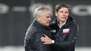 August 1974 in salzburg) ist ein ehemaliger österreichischer fußballspieler und heutiger trainer und funktionär. Admira Coach Baumeister Und Lask Coach Glasner Im Clinch Fussball Bundesliga