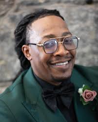 I had so much fun photographing this couple. Wish them all the best.  #rodgerphoto #williamrodgerrichardsonphotography #awburyarboretum