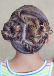 Diagonal Rope Twist Into Messy Buns De Beaux Cheveux Coiffure Coiffures Filles