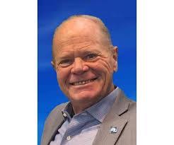 Everett Barton's Instagram, Twitter & Facebook