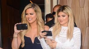 Khloé kardashian can make everything, from a wrap dress to gym clothes, chic. Khloe Kardashian Posts First Kylie Jenner Pregnant Photo On Instagram Allure