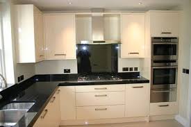 Cream Gloss Kitchen With Granite Worktops Google Search Kitchen Design Home Kitchens Kitchen Inspirations