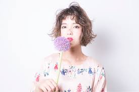 憧れのぱっつんボブに 顔型別から男ウケヘアまでご紹介 hair ぱっつんボブ 外国人風 パーマ おしゃれ ヘア