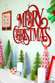 Whether you have a traditional home or prefer a more contemporary christmas look in your living room, kitchen, dining room, and entry, our holiday decorating ideas will inspire you. Easy Christmas Mantel Decor Ideas Happiness Is Homemade