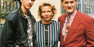 Il a commencé sa carrière sur le feuilleton rtl gute zeiten, zeiten , où il a joué heiko richter de 1992 à 1996 et a été. Was Wurde Aus Andreas Elsholz Das Macht Der Gzsz Star Heute Kino De