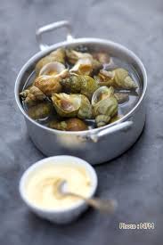 Pour Cuire Les Bulots Au Court Bouillon Disposer Les Bulots Prealablement Rinces Dans Une Casserole Les Recettes De Cuisine Recette Presentation Alimentaire