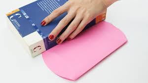 Wie sie die papierschachtel falten, zeigt diese anleitung schritt für schritt. Eine Einfache Papierschachtel Basteln Wikihow