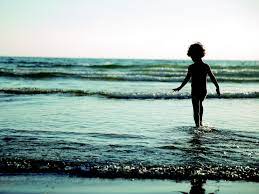 Nackte Kinder heimlich am Strand gefilmt: Drei Männer in Haft - Österreich  - VIENNA.AT