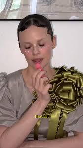 Dylan O'Brien e @sweeneytawd come Mary-Kate e Ashley Olsen in It Takes Two  (1995)