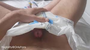 ABDLおむつ濡れとオナニーザーメン