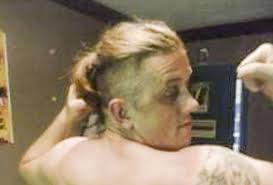 Wheatfield Prison's dumbest criminal texts topless snaps of his beefy body  from behind bars prompting phone crackdown at jail