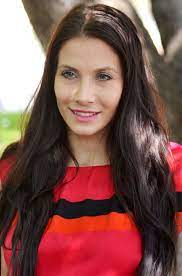 ✅ eva decastelo slaví 11. Eva Decastelo Wikidata
