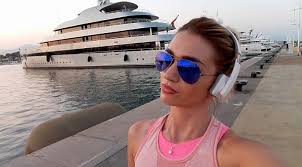 Everything To Know About Below Deck Mediterranean Star Lara Flumiani In 2020 Below Deck Reality Tv Deck