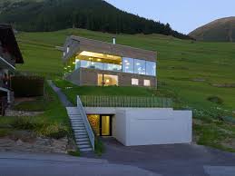 Bajo Consumo De Energia Casa En Los Alpes Suizos Por Savioz Fabrizzi Arquitectos Residential Building Design House Design Modern House Design