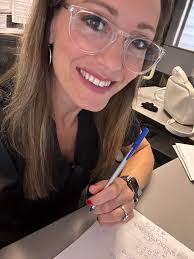 Thanks for letting me join this group! I'm a southpaw and proud of it!!