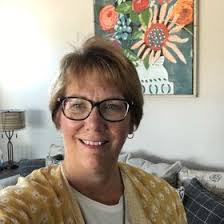 Marge Carlson's Instagram, Twitter & Facebook