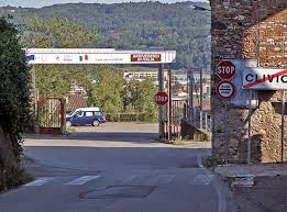Im lago maggiore und im luganersee verläuft die grenze auch durch gewässer. Grenze Zwischen Italien Und Der Schweiz Wikiwand