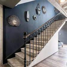 Il convient donc de bien le choisir. Deco Cage D Escalier Idees Relooking Montee D Escalier Cote Maison