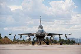 Air force service in 1974. F 15 Vs F 16 The Best Us Fighter Jet International Aviation Hq