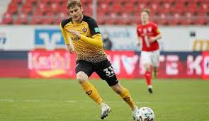 Die höhenberger können aber trotzdem erhobenen hauptes in die winterpause gehen, weil die leistung heute gestimmt hat. Viktoria Koln Dynamo Dresden 3 Liga Heute Live Im Tv Und Livestream