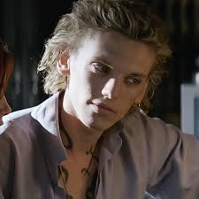 See Millie Bobby Brown, Jamie Campbell Bower, Joseph Quinn and more break  character in the HILARIOUS #StrangerThings4 blooper reel.