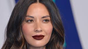 Decoding Olivia Munn's Chris Pine Text Messages