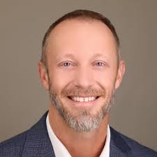 What makes 7th Street Burger so popular?