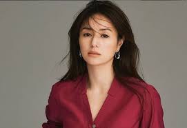 井川遥の髪型 最新 抜け感のある髪型オーダーとアレンジ方法 井川遥 ヘアスタイル 女性 髪型